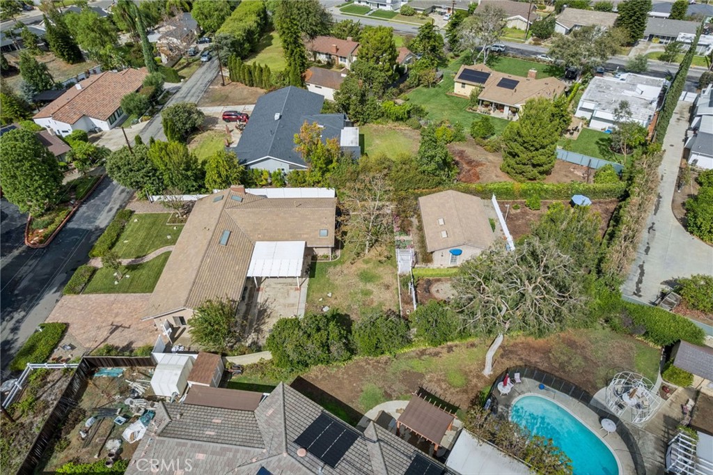 4792 Collins Lane