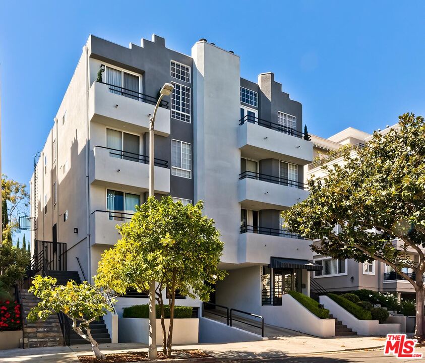 1169 NW Wellesley Ave Unit: 101