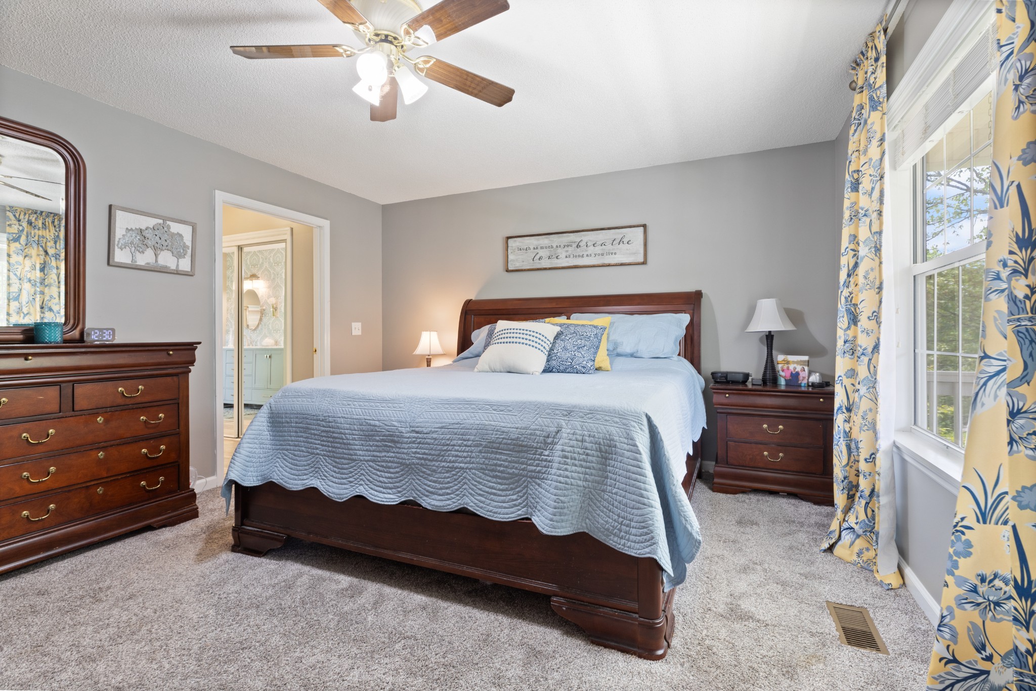 162 Hickory Hollow Dr