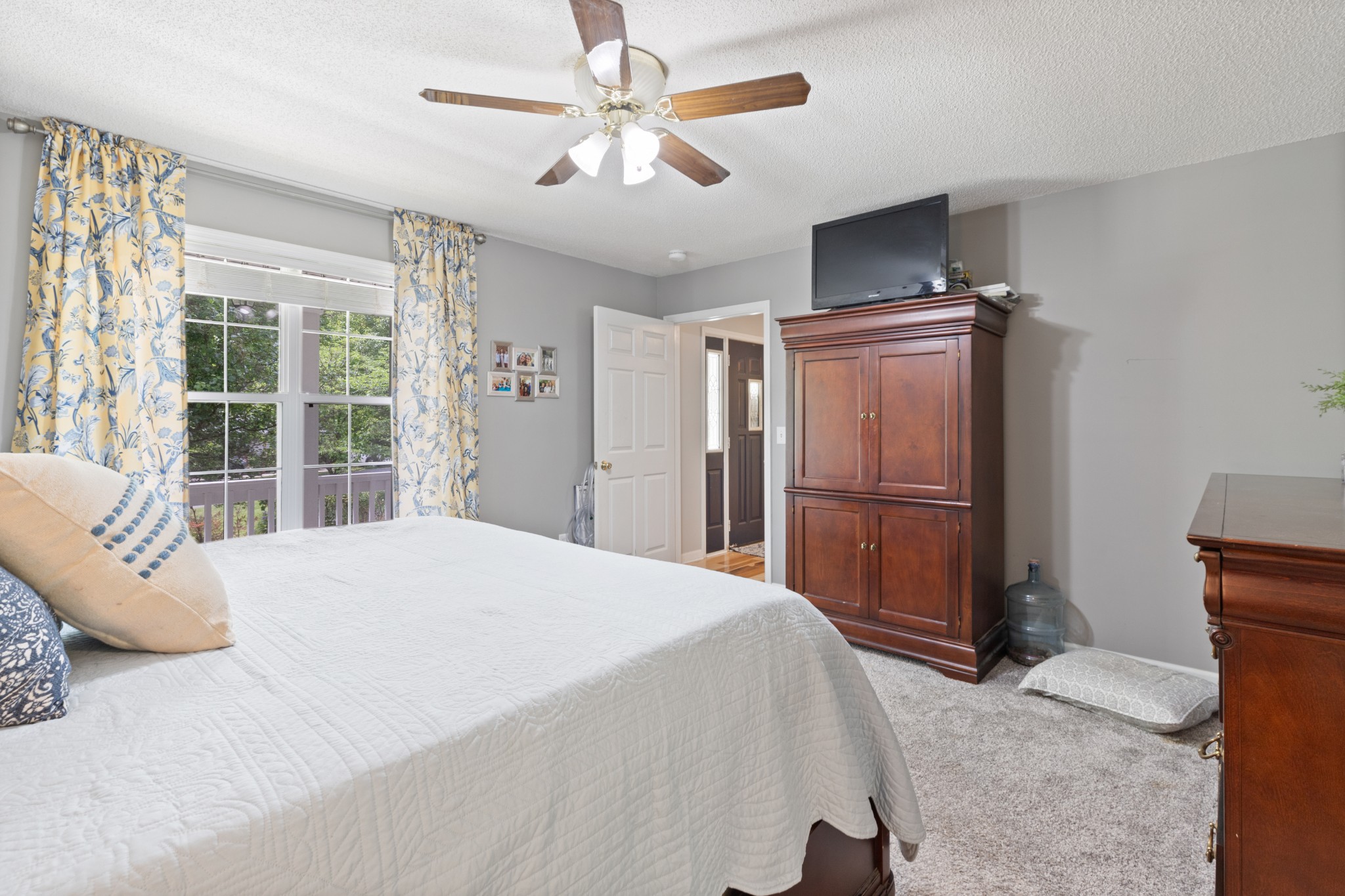 162 Hickory Hollow Dr