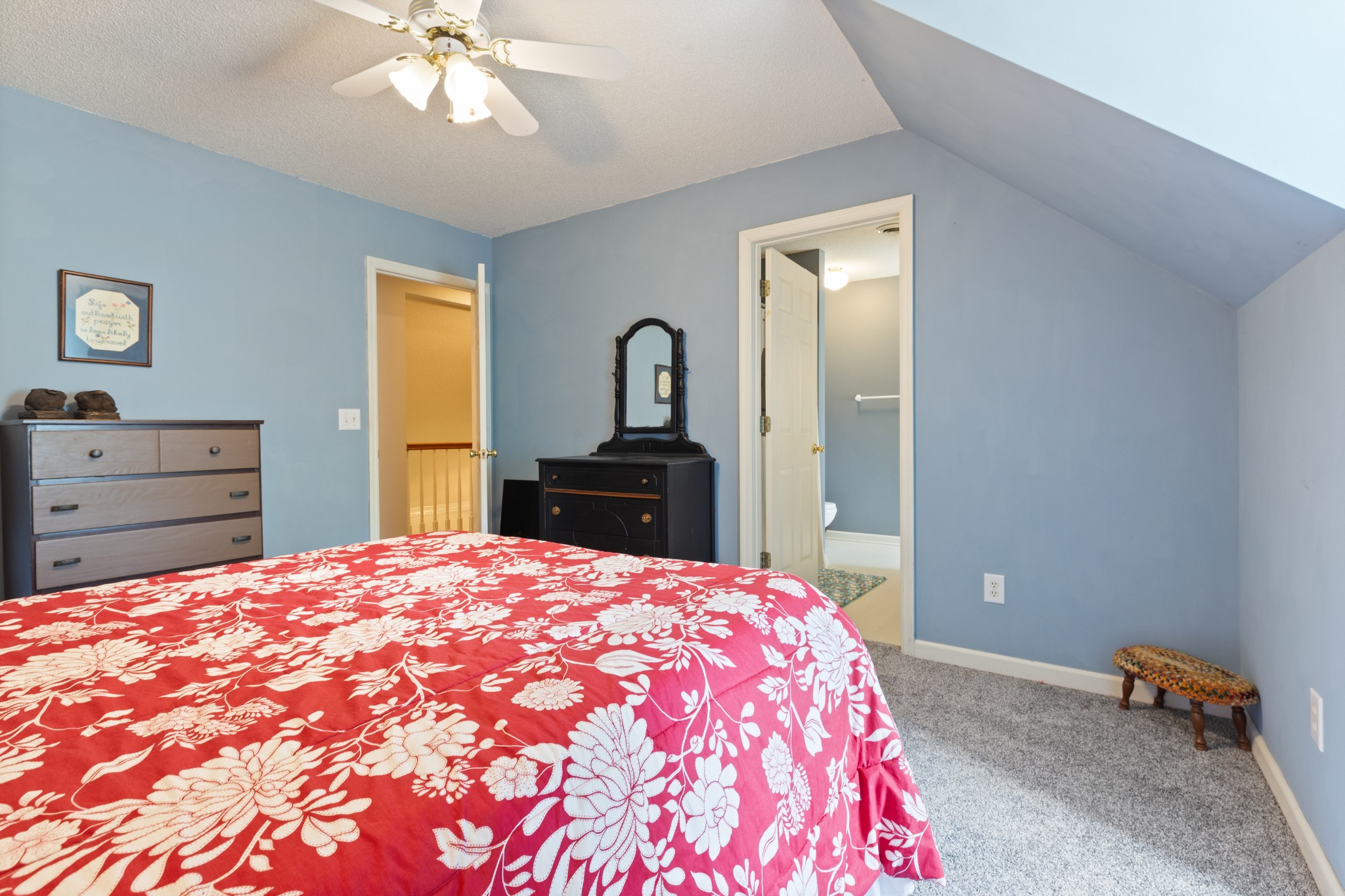 162 Hickory Hollow Dr