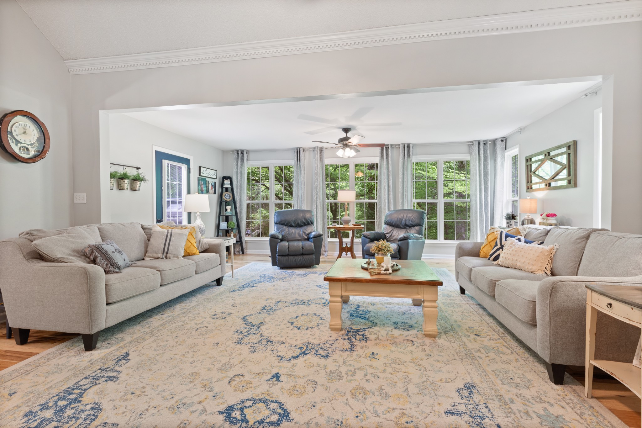 162 Hickory Hollow Dr