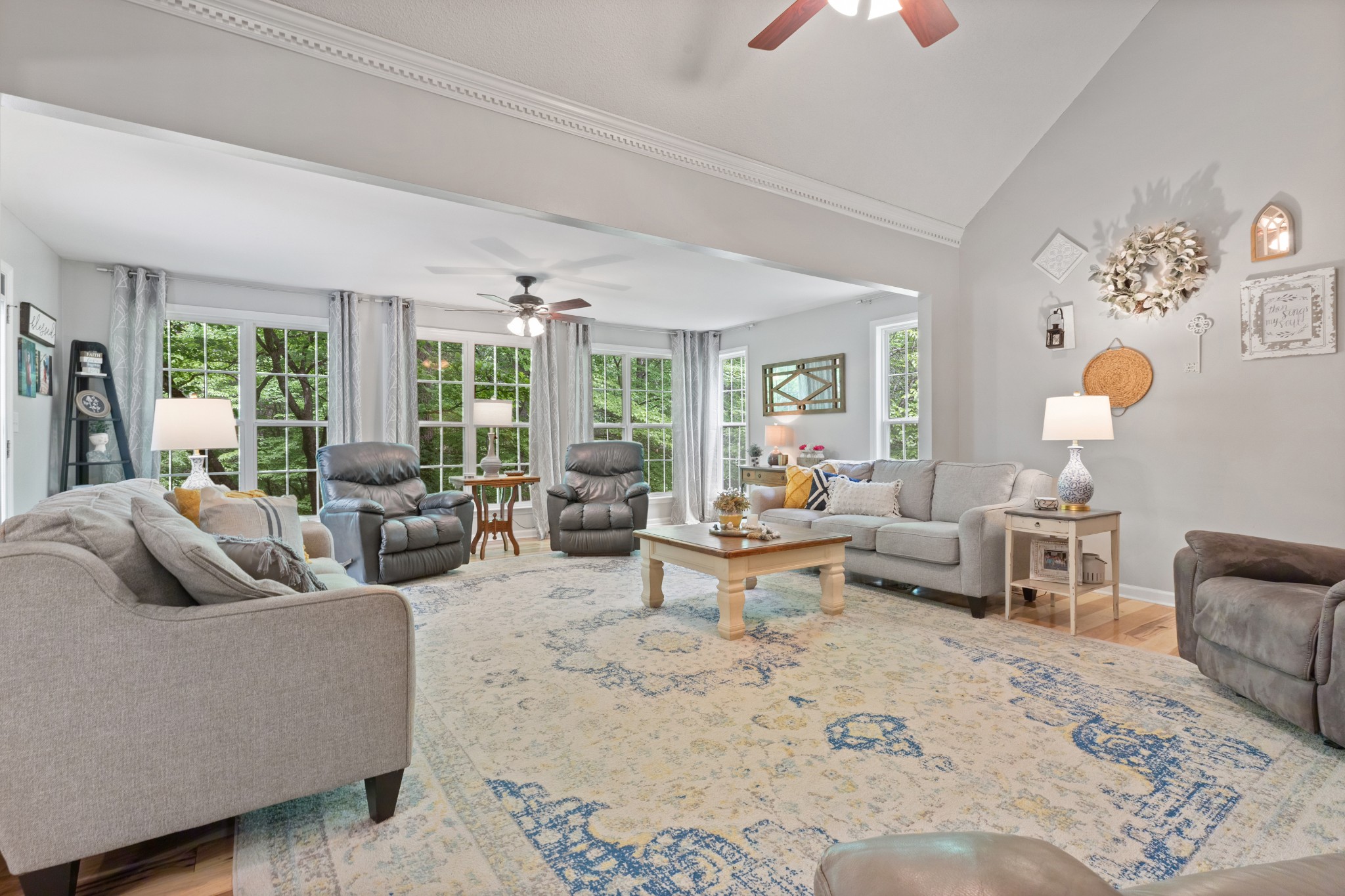 162 Hickory Hollow Dr