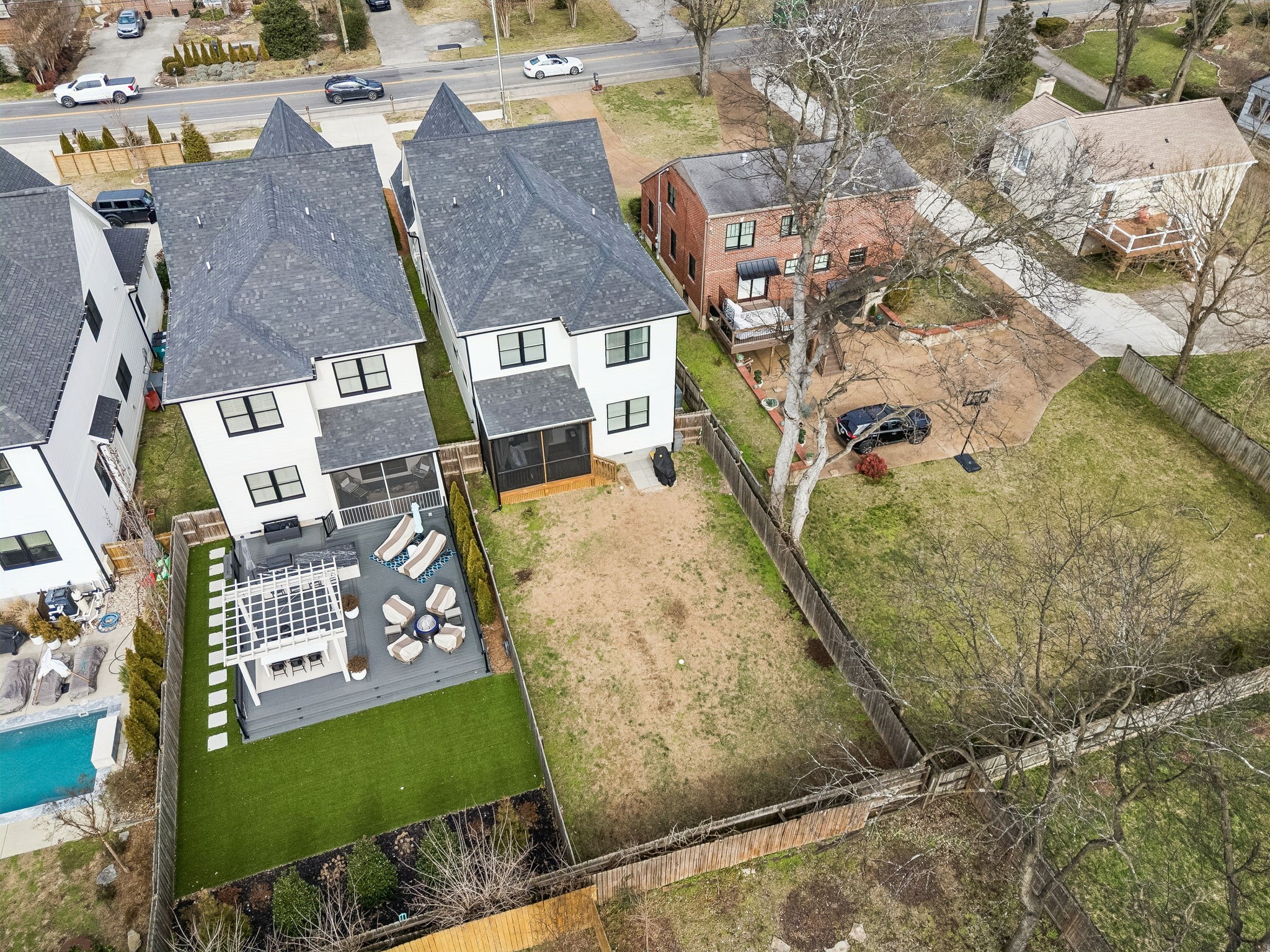 937 Woodmont Blvd