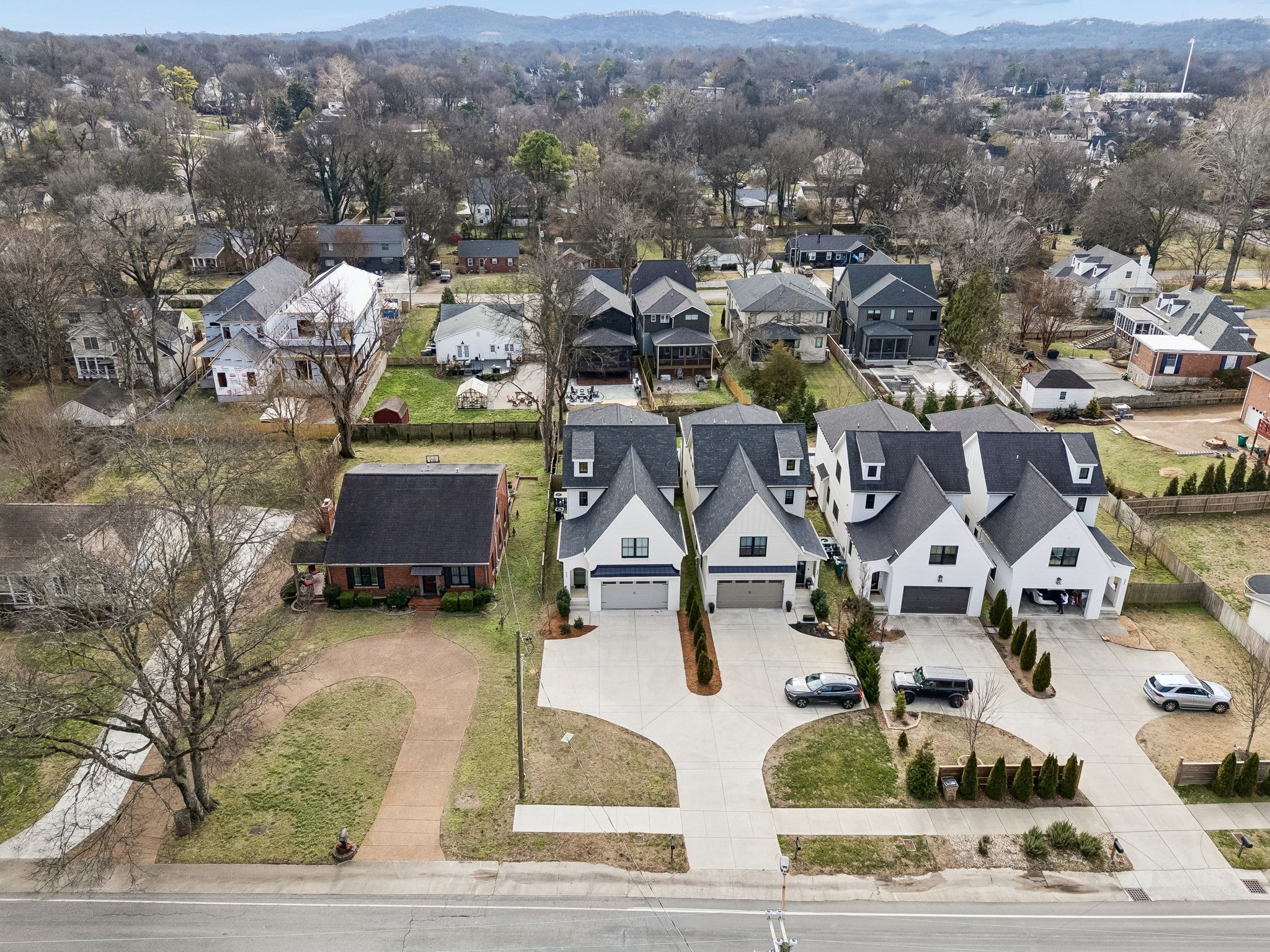 937 Woodmont Blvd