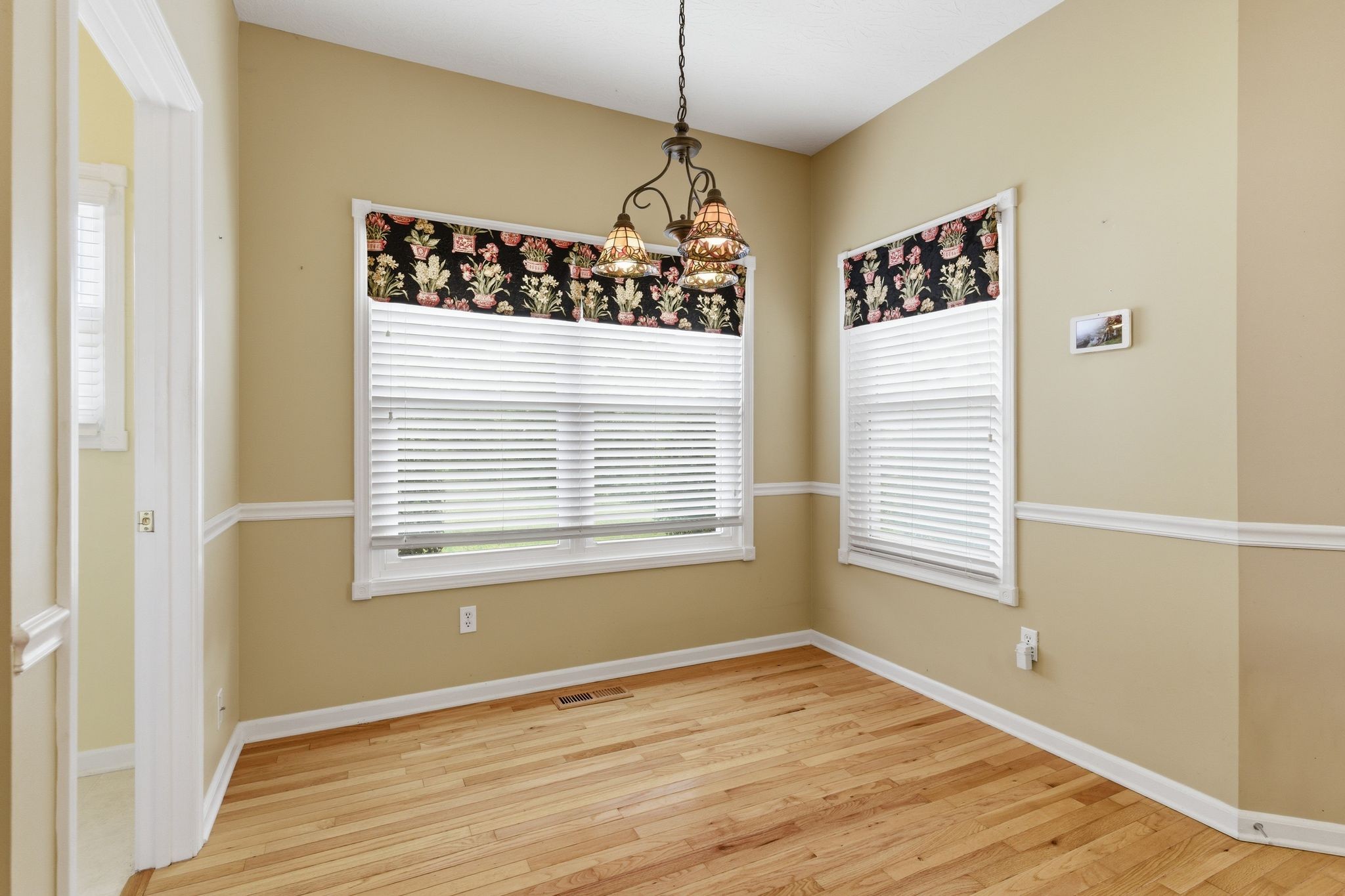 108 Strathmore Ct