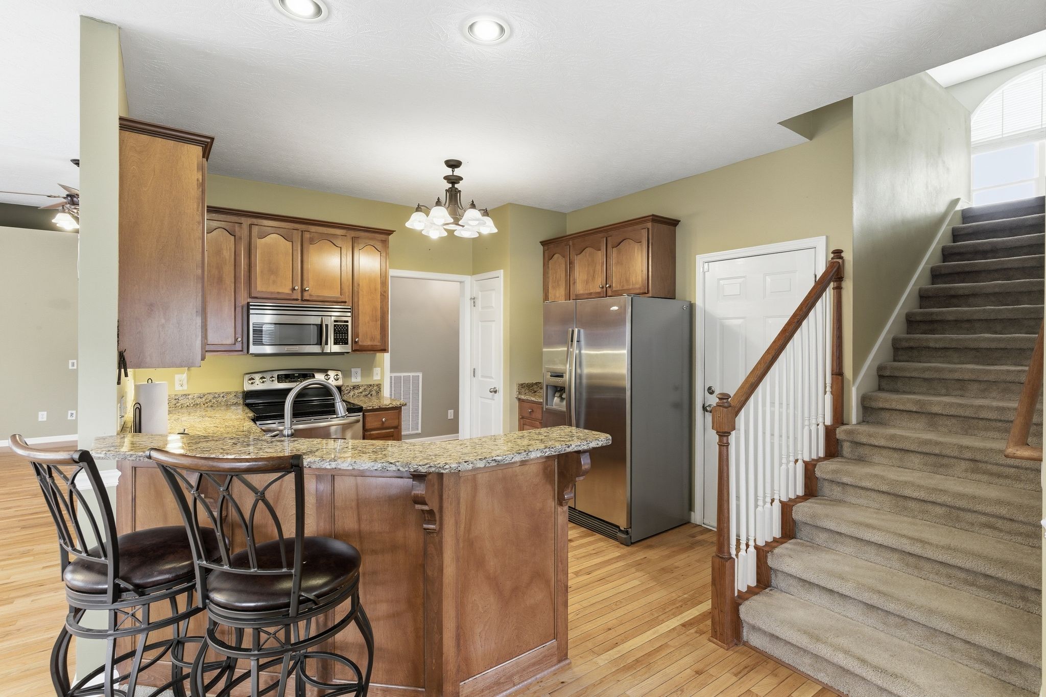 108 Strathmore Ct