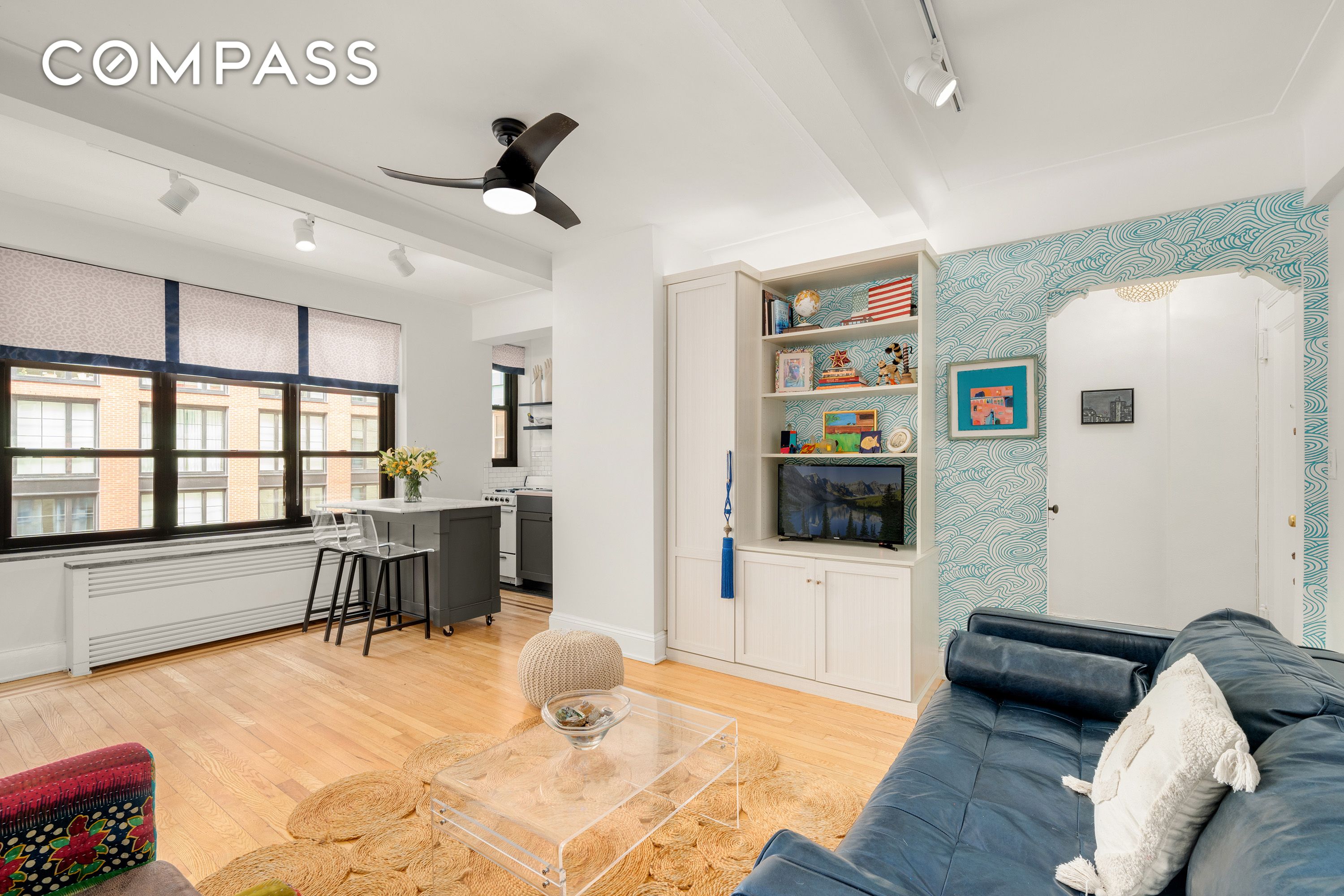 235 E 22nd Street 9V