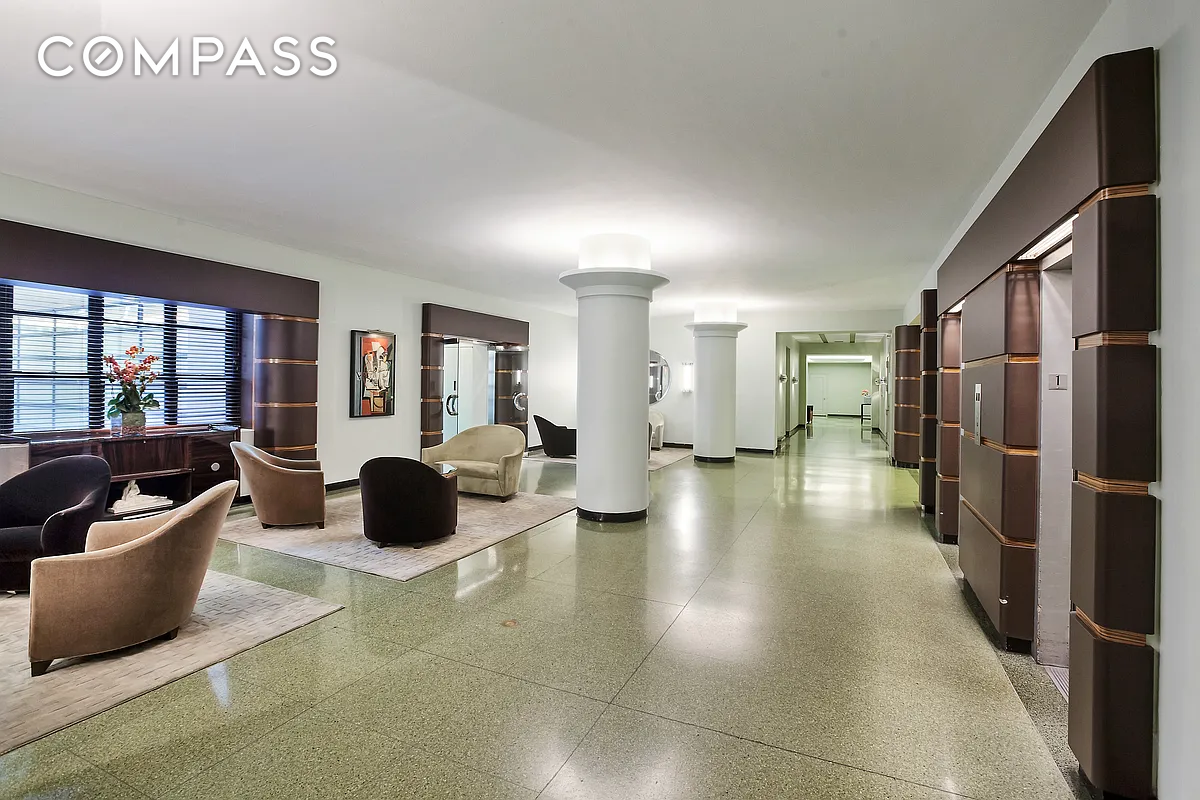 235 E 22nd Street 9V