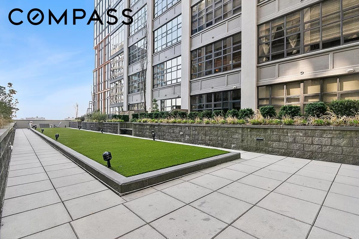 360 Furman Street 1110