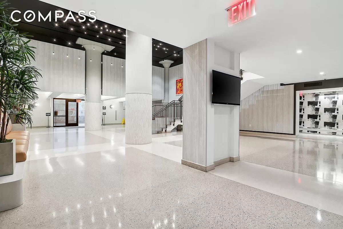 360 Furman Street 1110