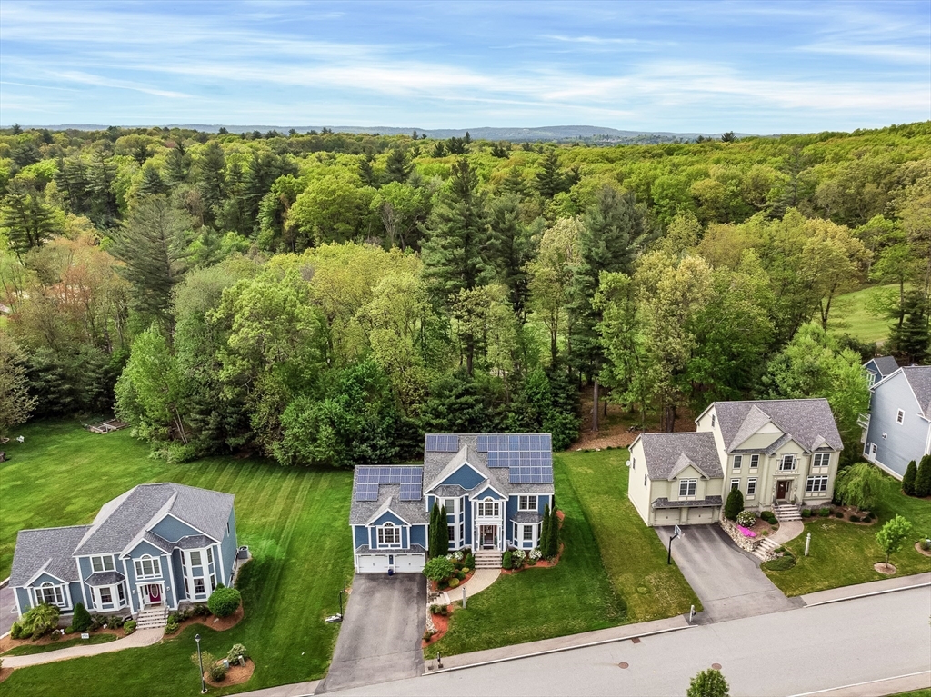 44 Regency Dr