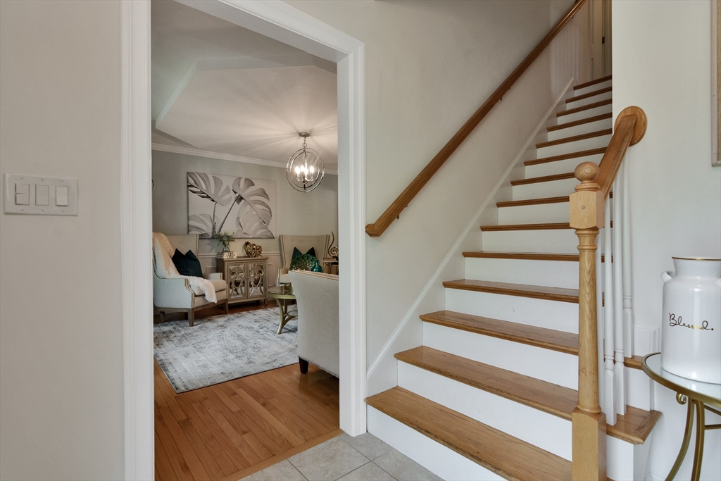 44 Regency Dr