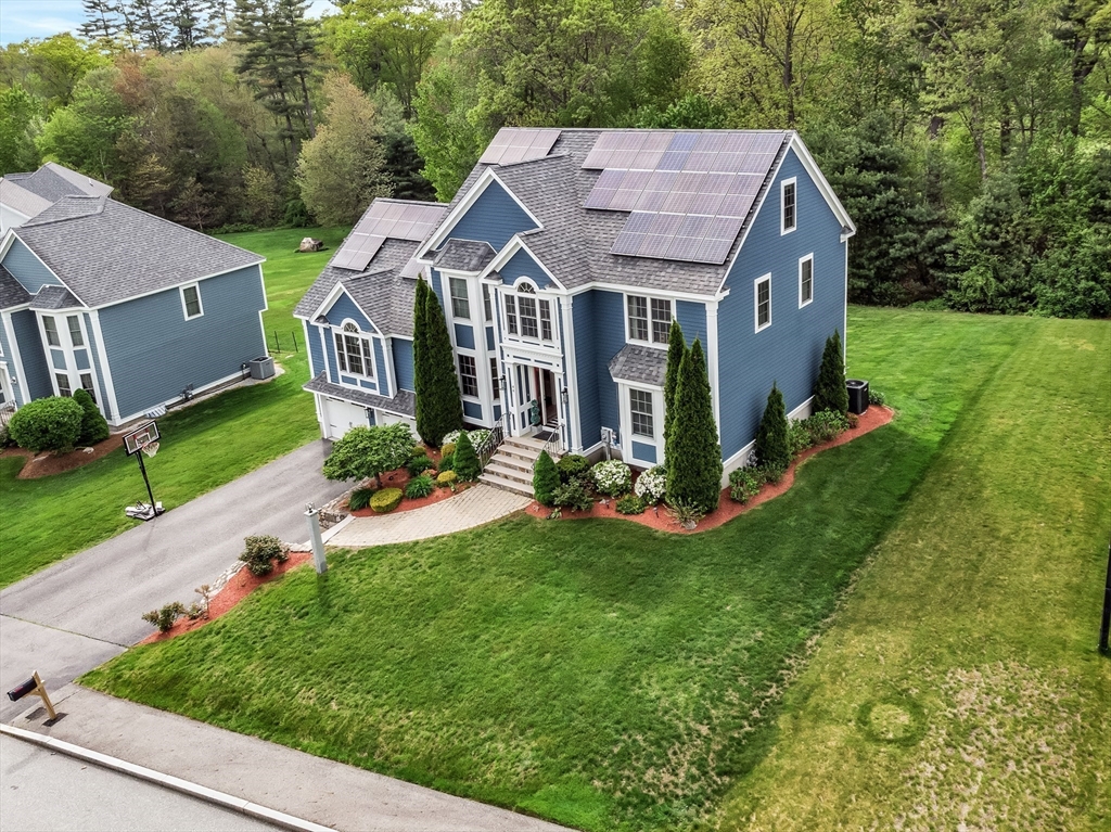 44 Regency Dr