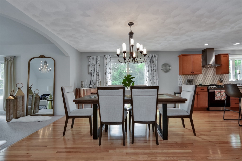 44 Regency Dr