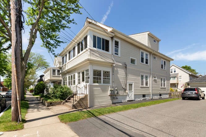 64 Foster Street # 64