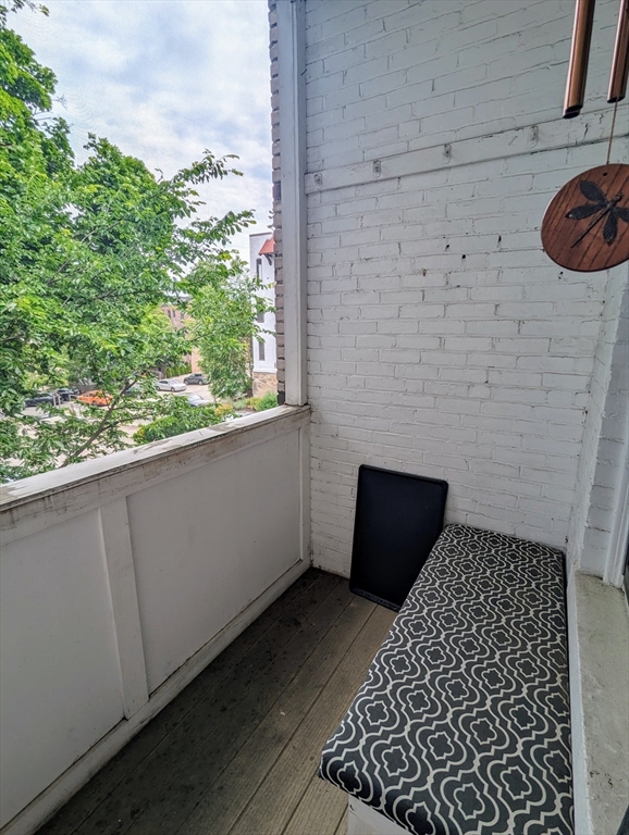 323 Tappan St. # 6
