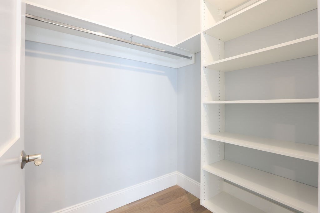 21 Glen Rd # 4