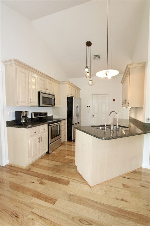 45 Fiske Mill Rd