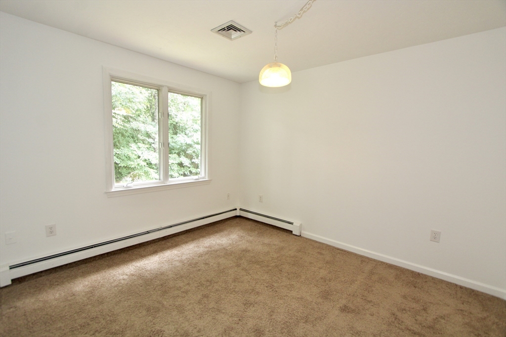 45 Fiske Mill Rd