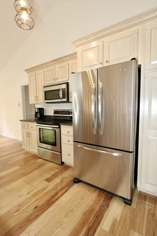 45 Fiske Mill Rd