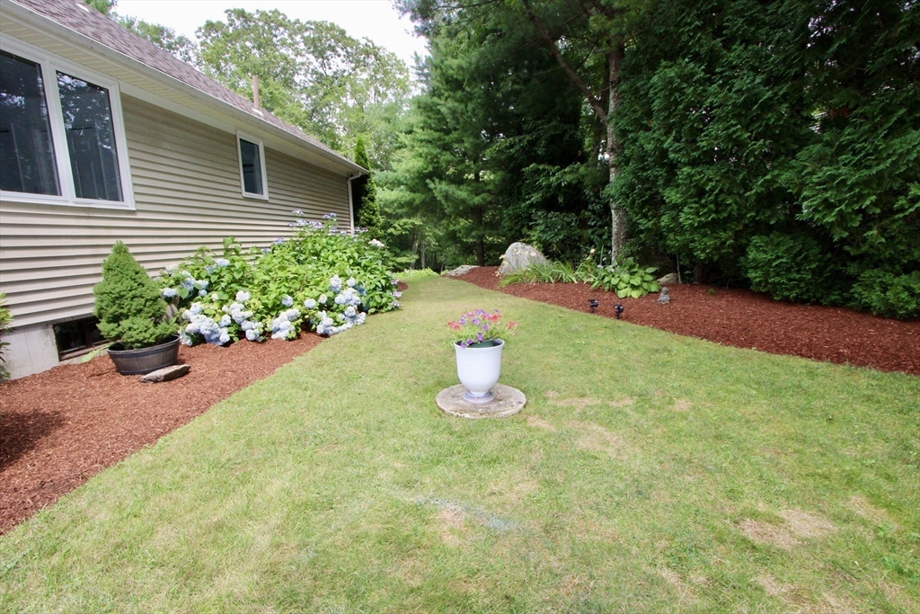 45 Fiske Mill Rd