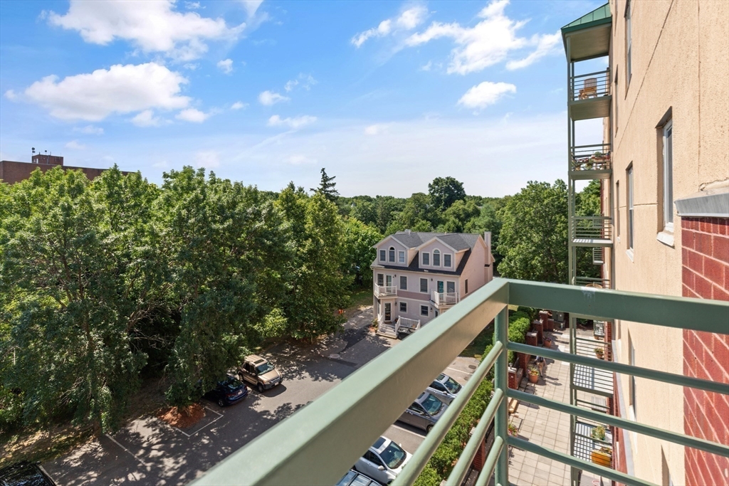 655 Concord Ave # 504