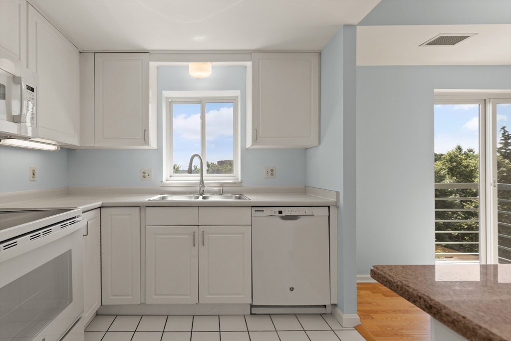 655 Concord Ave # 504