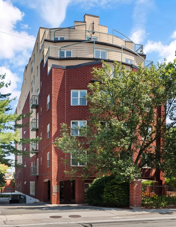 655 Concord Ave # 504