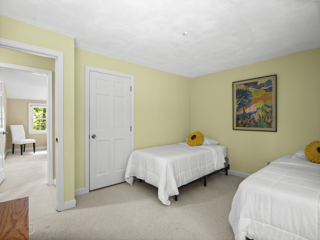 10 Higate Rd