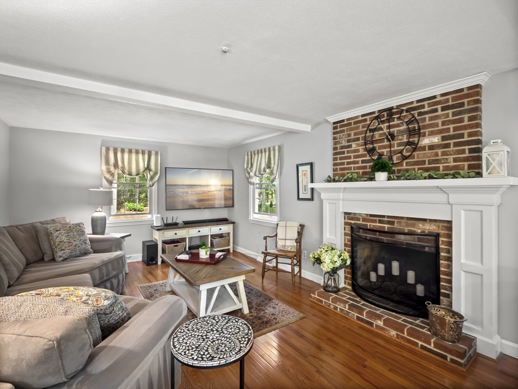 10 Higate Rd