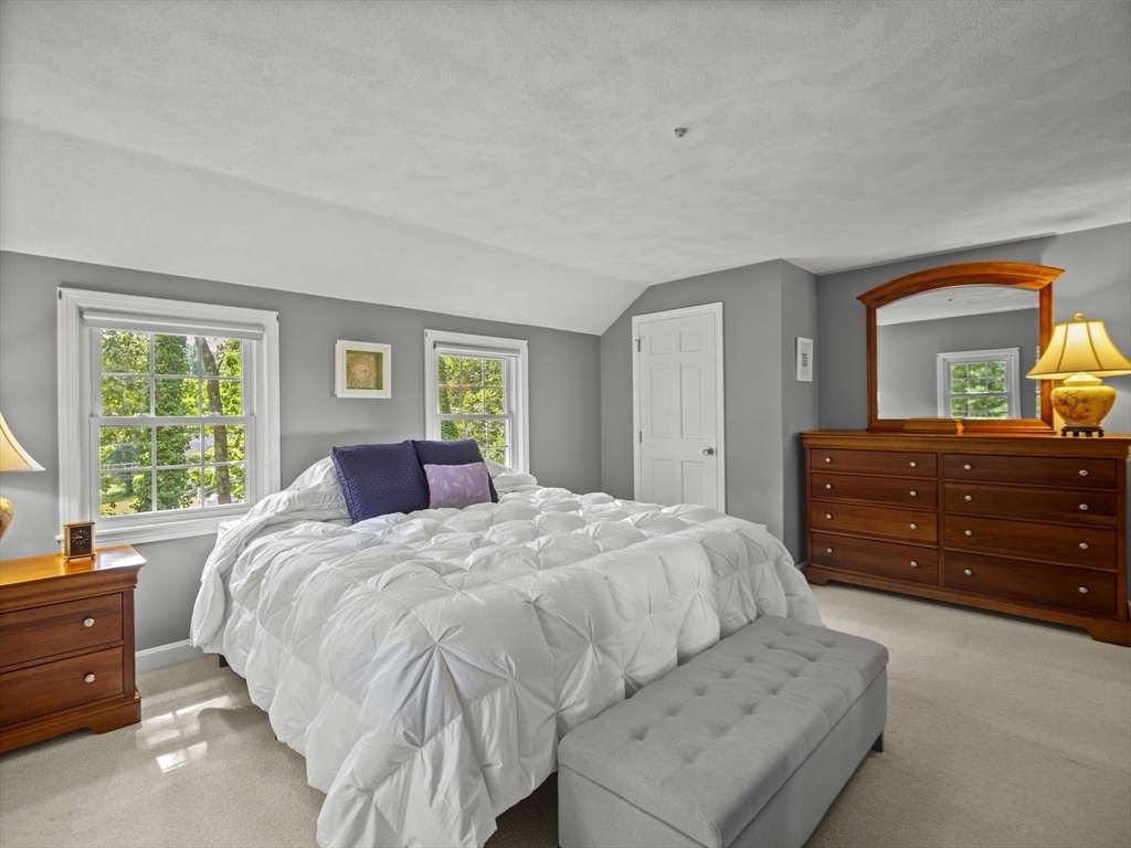 10 Higate Rd