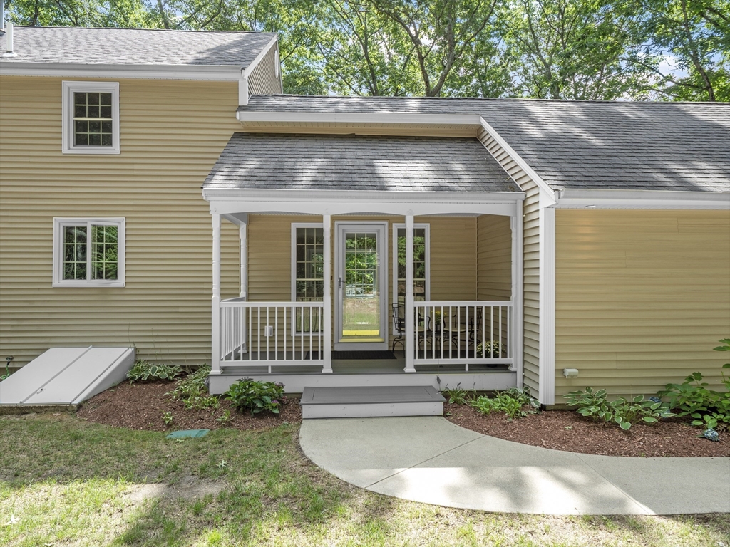 10 Higate Rd