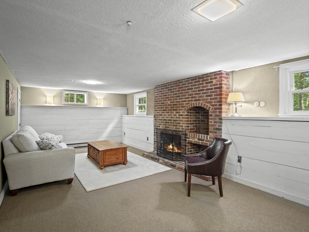 10 Higate Rd
