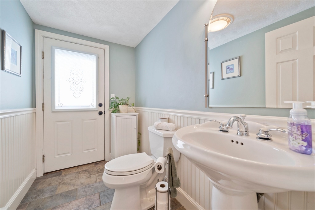 5 Kingsbury Rd