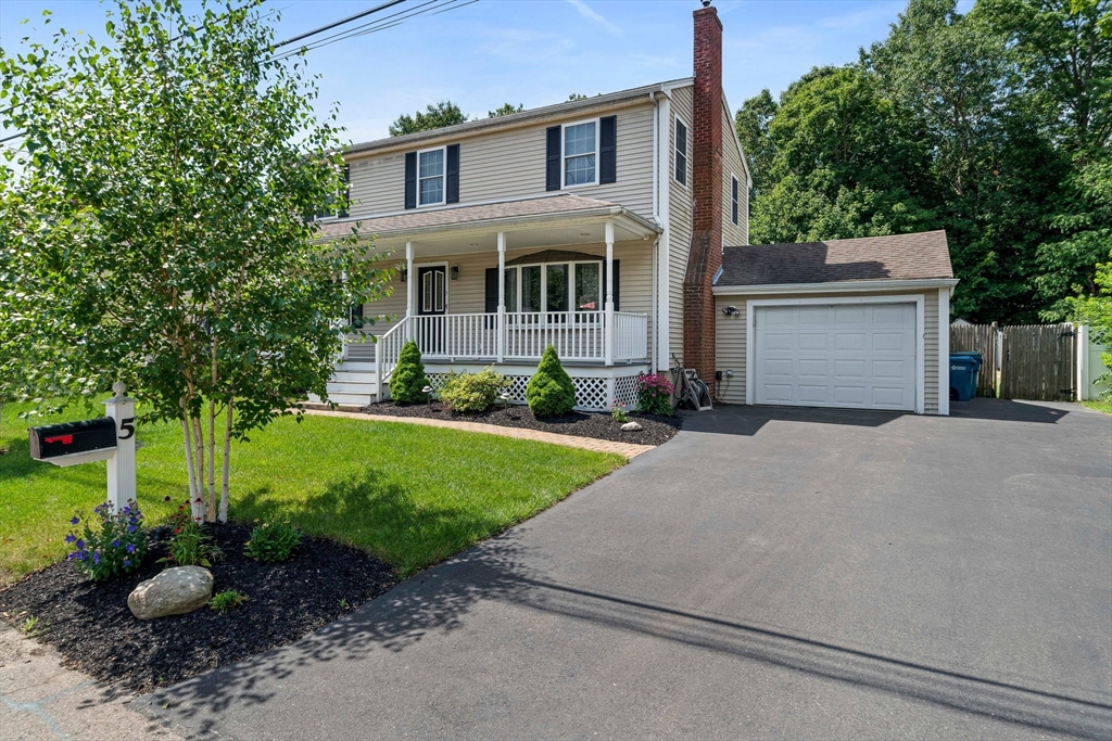 5 Kingsbury Rd