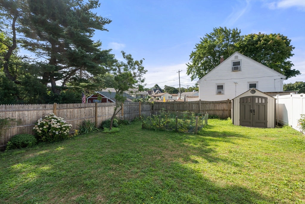 84 Vine St