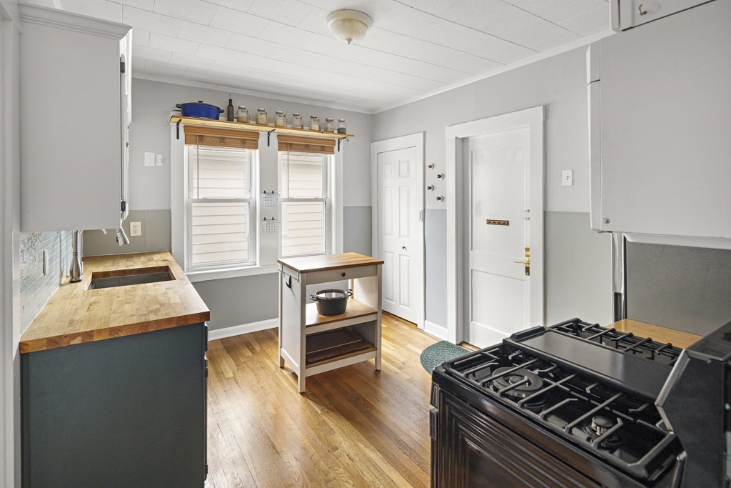 10 Granfield Ave. # 2
