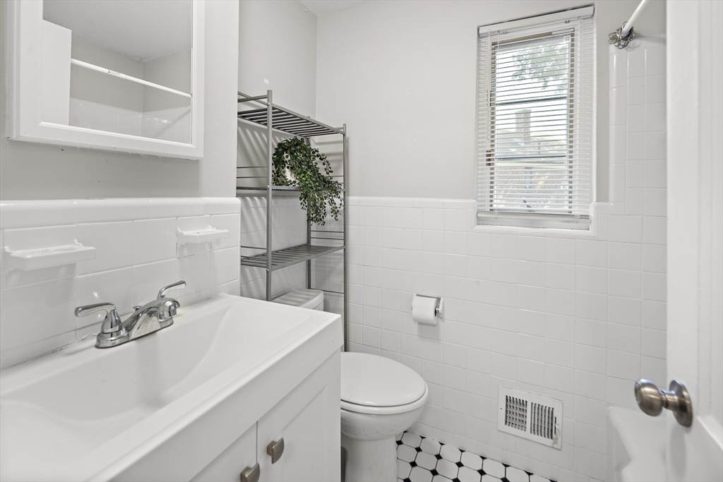 354 Lexington St. # 354