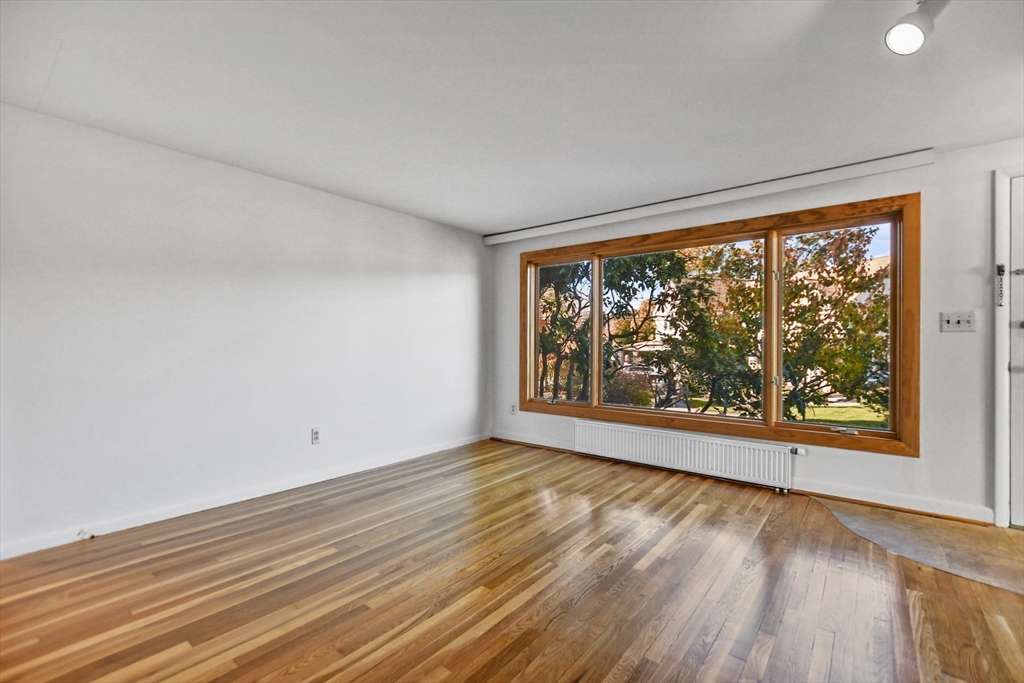 71 Ravenswood Road