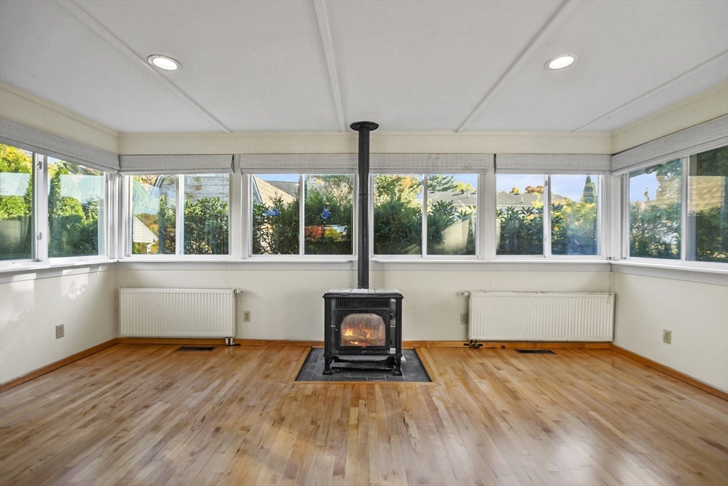71 Ravenswood Road