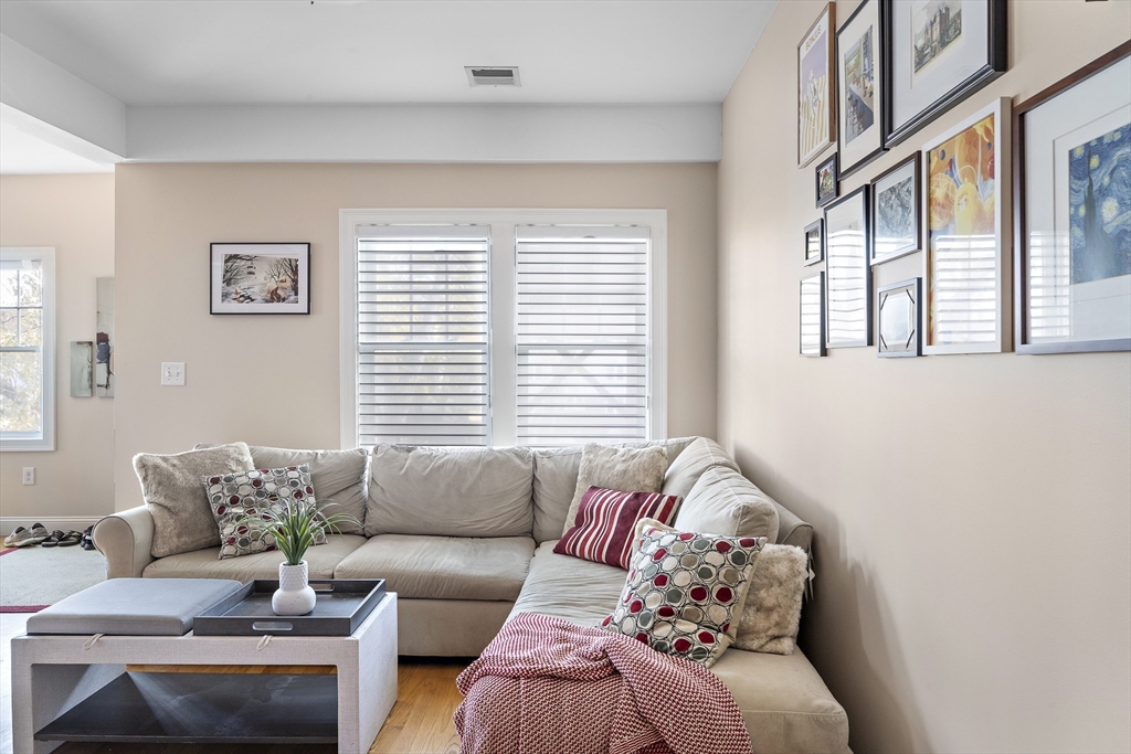23 Beech St. # 4