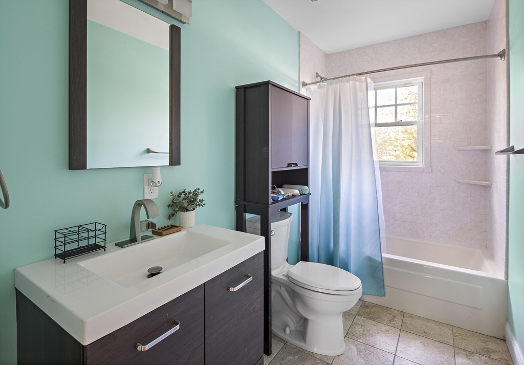 23 Beech St. # 4