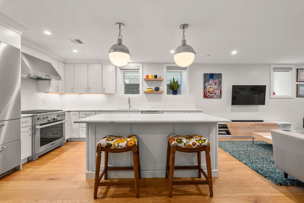384 Windsor St. # 1
