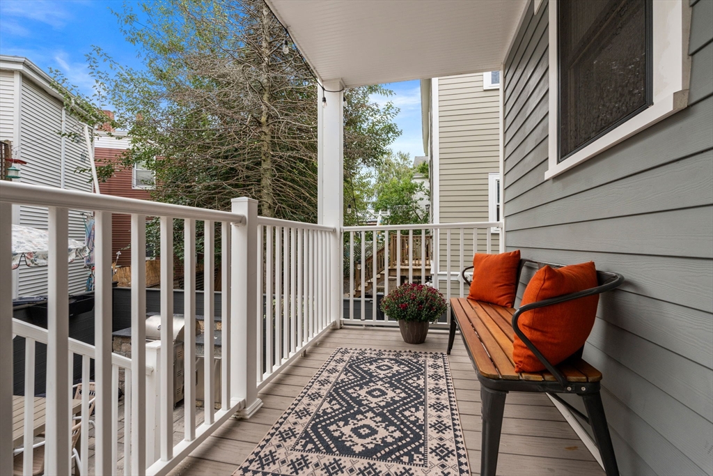 384 Windsor St. # 1