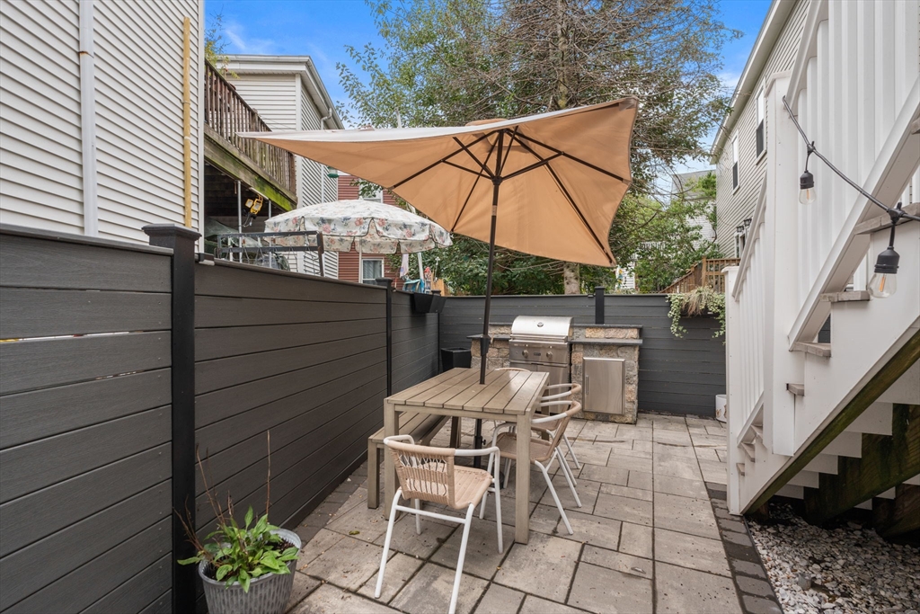 384 Windsor St. # 1