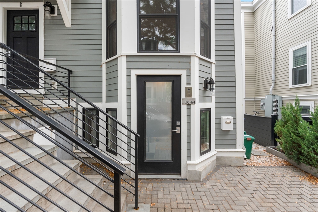 384 Windsor St. # 1
