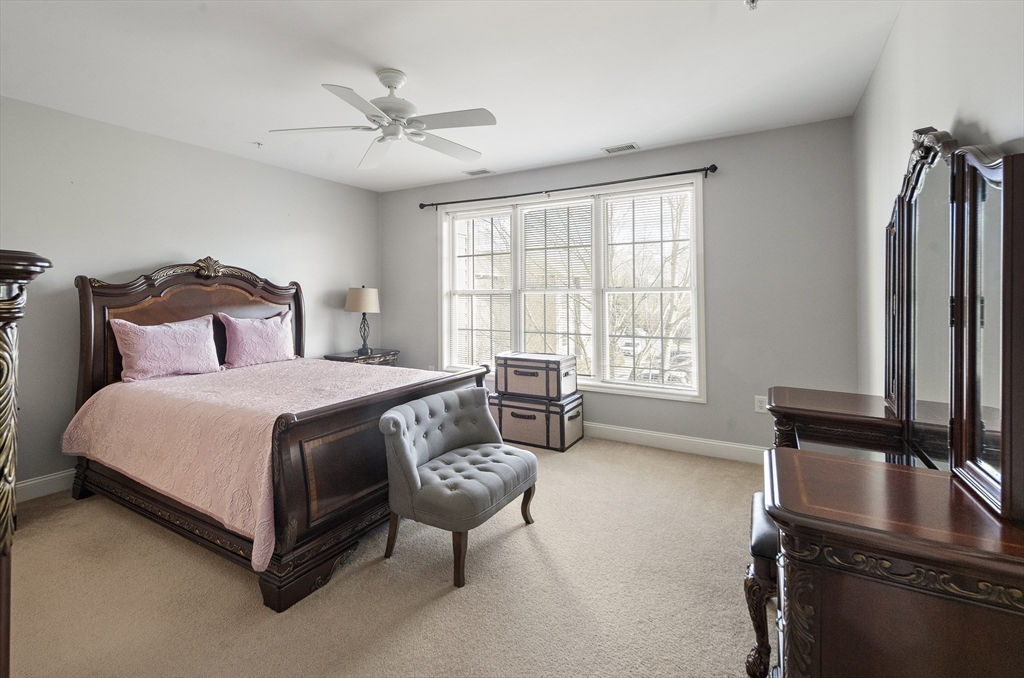 1000 Emerald Ct. # 1215