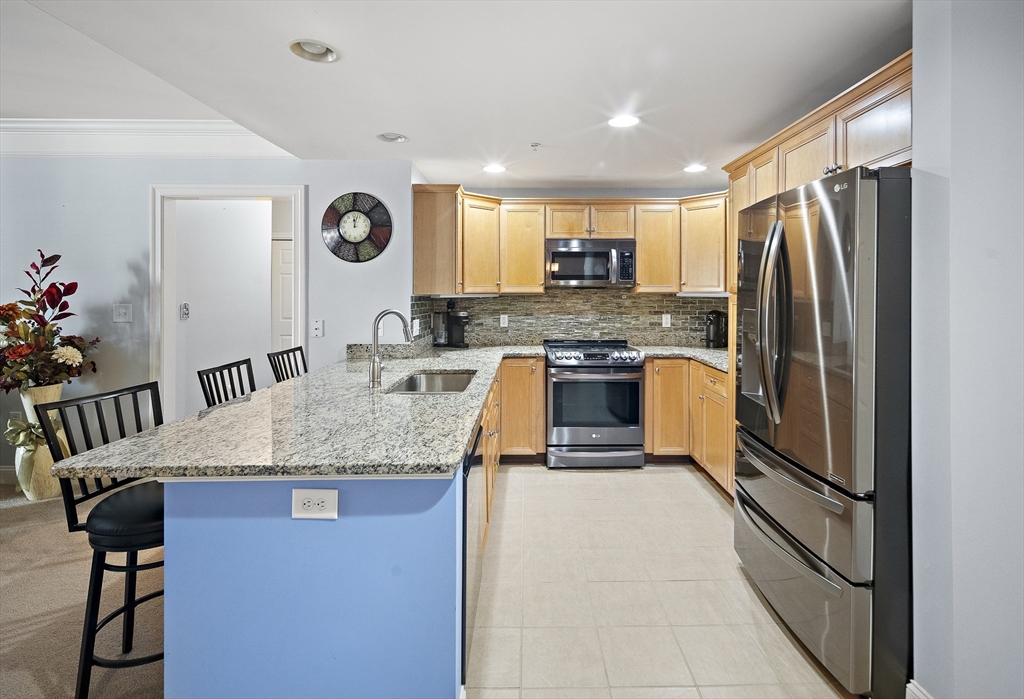 1000 Emerald Ct. # 1215