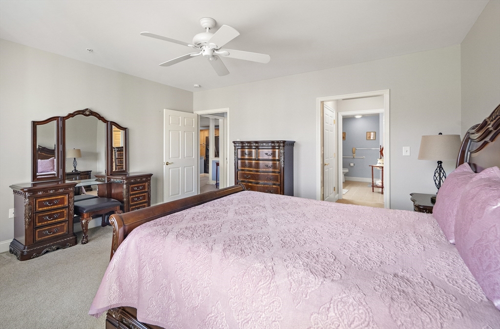 1000 Emerald Ct. # 1215